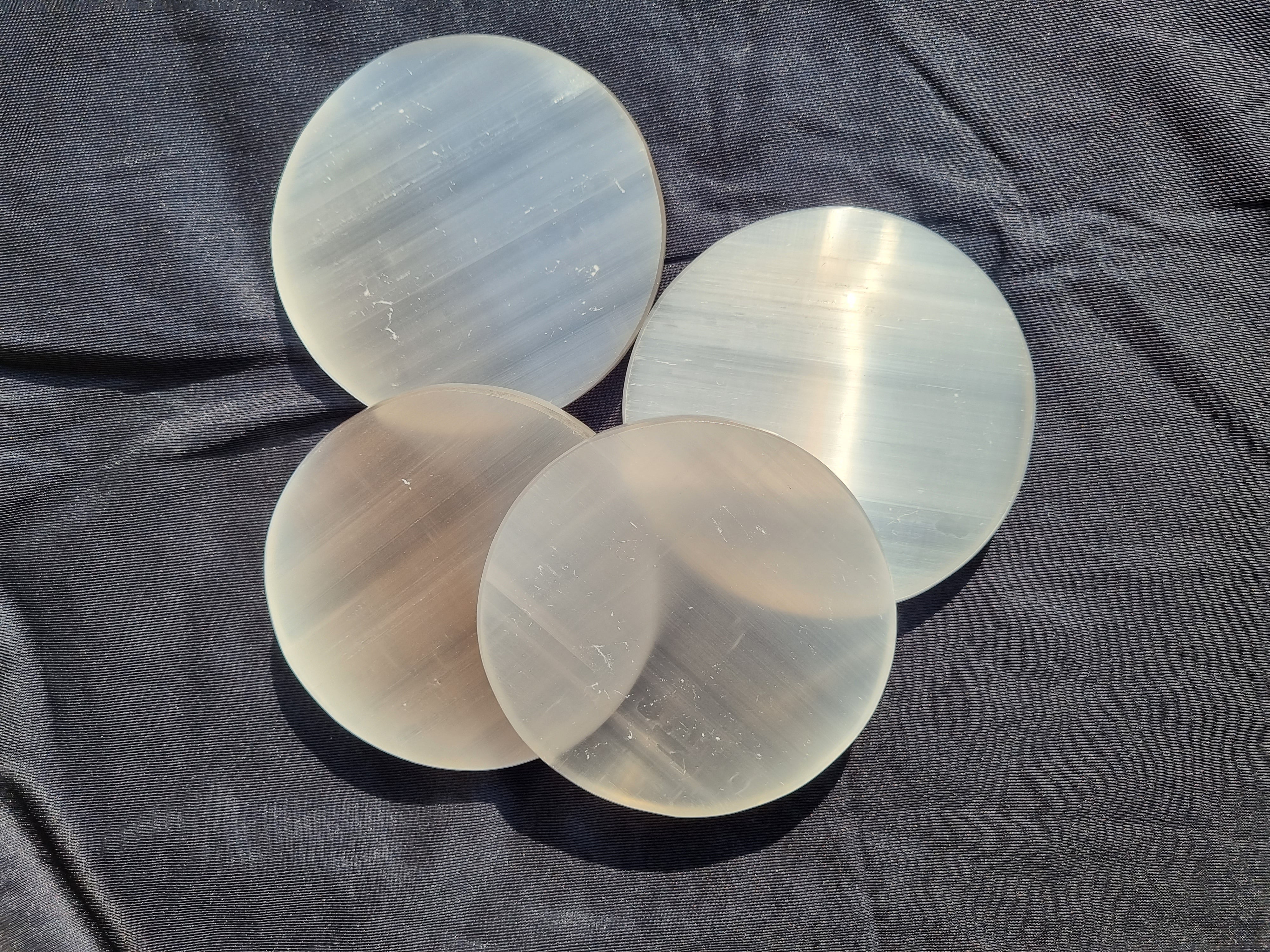 Selenite Charging Plate